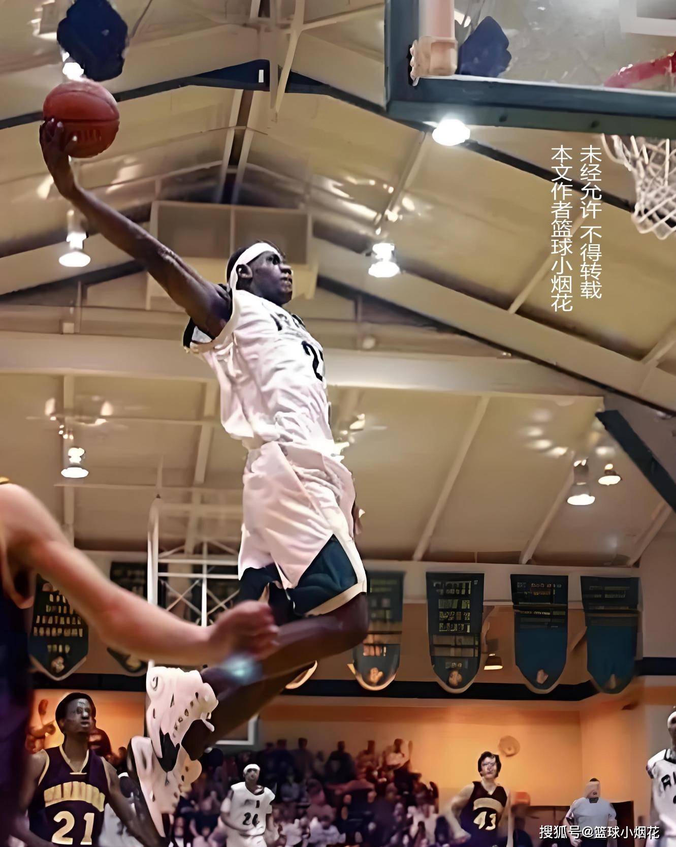 拉瑞安回应《神界》黄暴PV争议：和你看的成人剧没区别