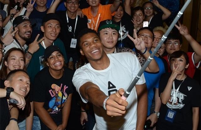 [中超]第20轮：上海申花1-2上海海港 集锦