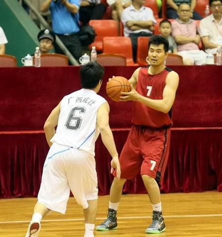 28球，B费升至葡萄牙队史射手榜第六位