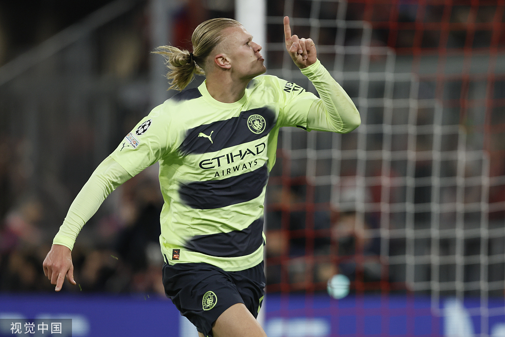 勒布朗-詹姆斯年终大战惨遭批评 净负值全场垫底 美媒呼吁退役