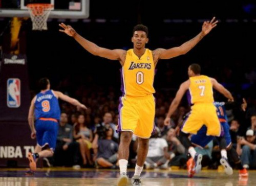 三方交易解析：湖人获“绿巨人”无忧，勇士得利，独行侠吃亏明显