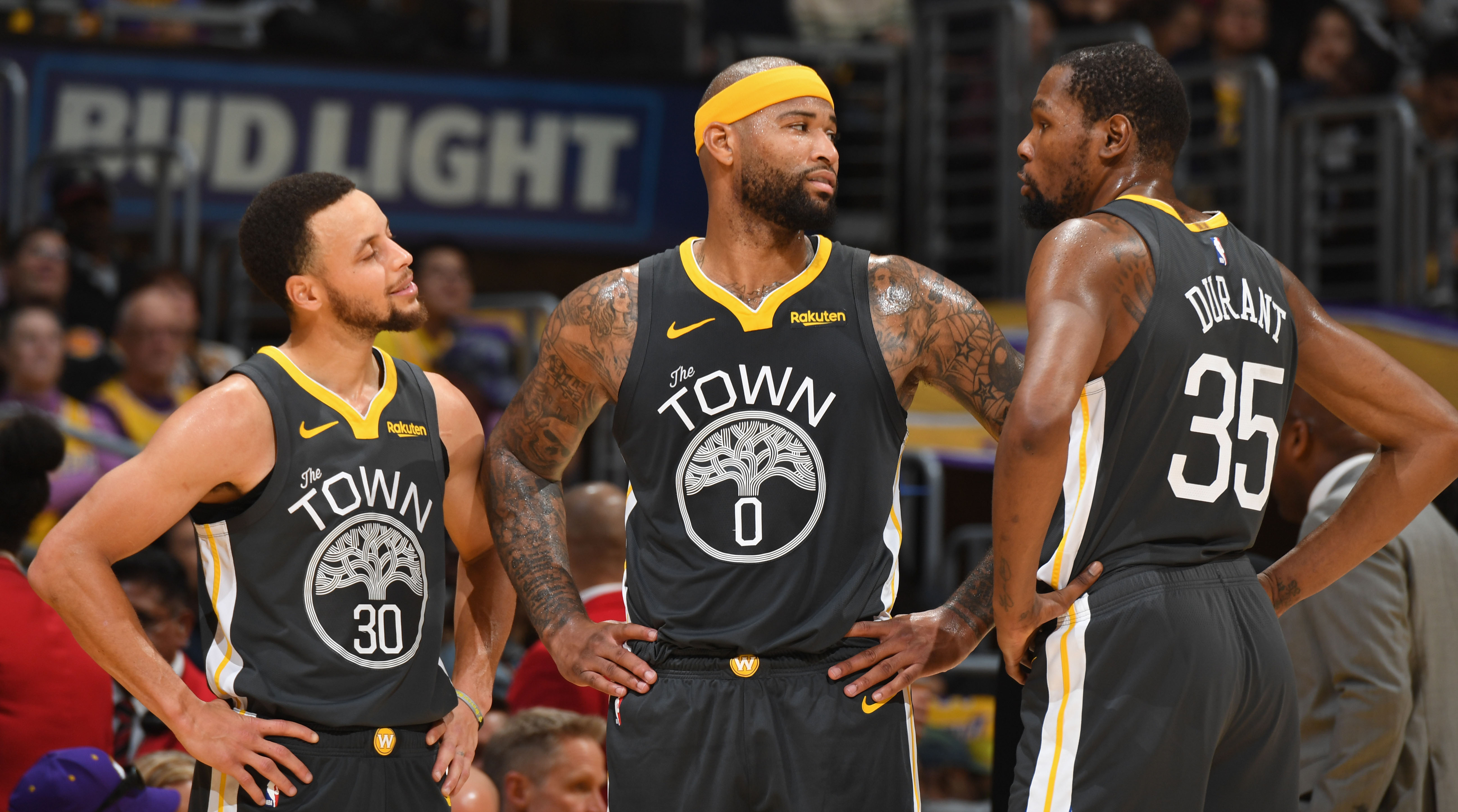 意媒：安古伊萨在喀麦隆国家队中遭遇肌肉受伤