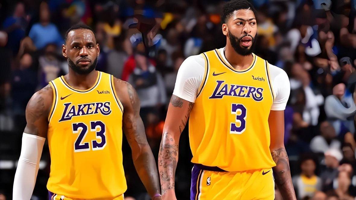 拜仁跟队：金玟哉因跟腱问题缺席，预计将在欧冠